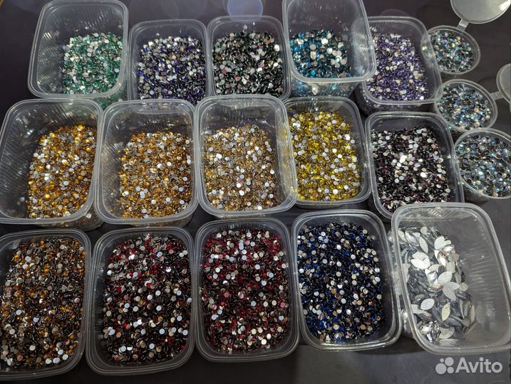 Стразы акриловые