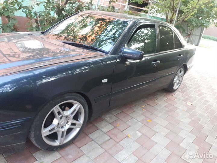 Mercedes-Benz E-класс 2.3 AT, 1997, 250 000 км