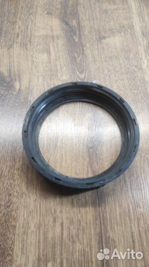 Крышка топливного бака Toyota Avensis T250 седан 1