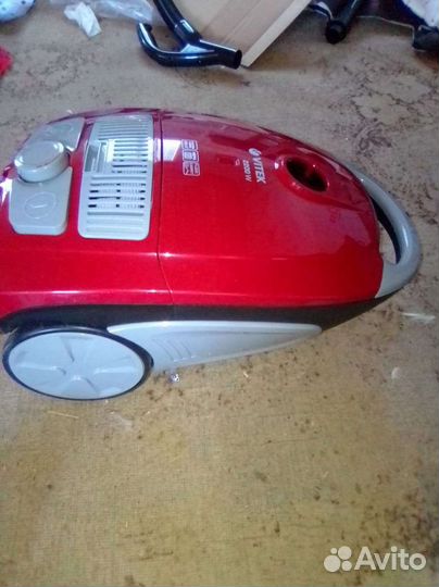 Робот пылесос Scarlett