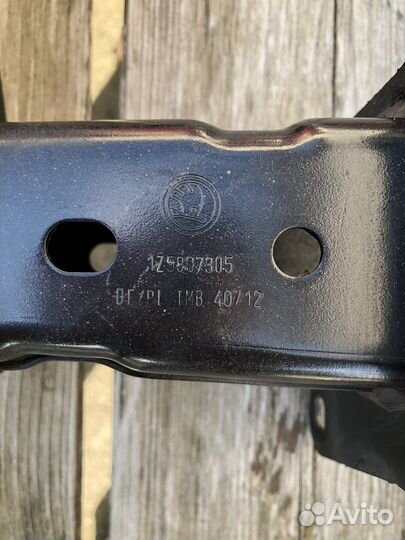 Усилитель заднего бампера Октавия а5