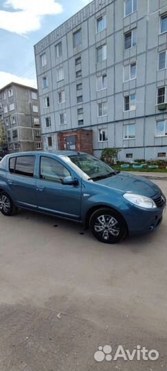 Renault Sandero 1.6 AT, 2011, 111 000 км