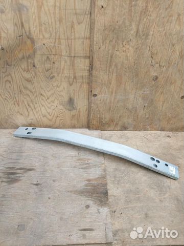 Усилитель переднего бампера Toyota Prius 2 NHW20