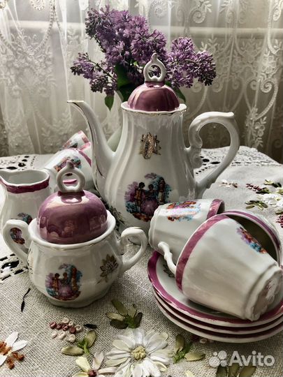 Кофейный сервиз мадонна, Япония