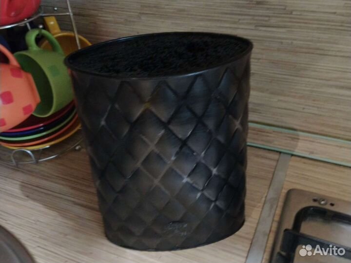 Подставка–точилка для ножей