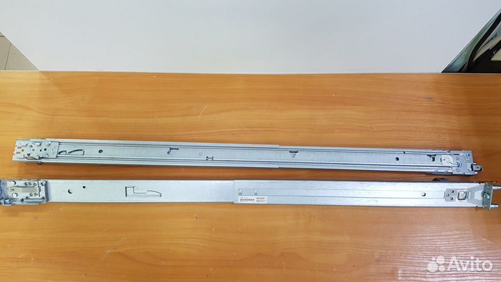Комплект направляющих (рельсы ) для сервера IBM 1U