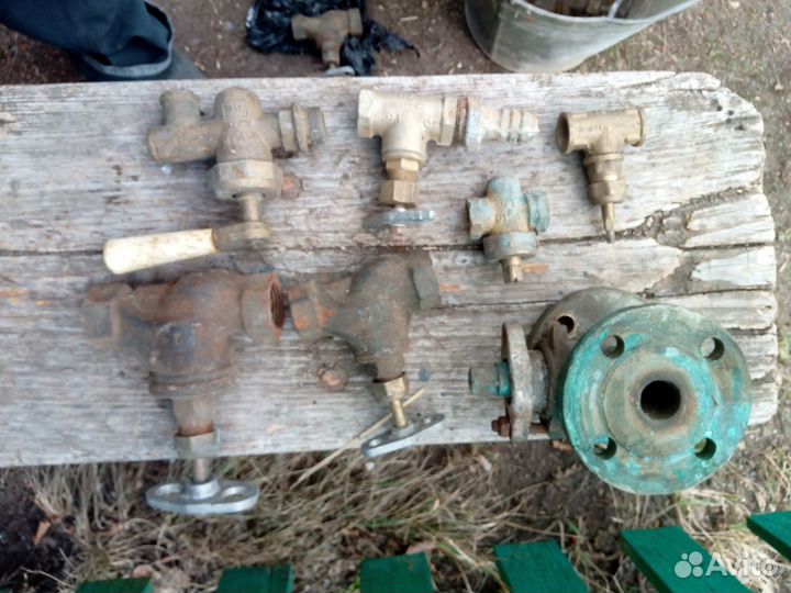 Фурнитура водопроводная