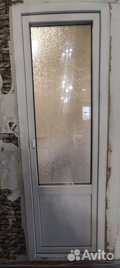 Дверь пластиковая