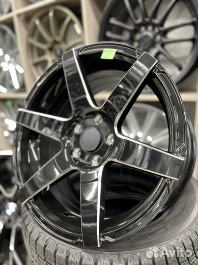 Shogun r17 5*112 чёрный глянец вогнутые
