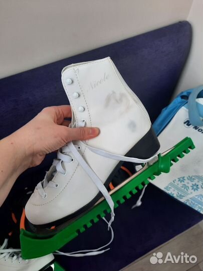 Коньки фигурные nikole