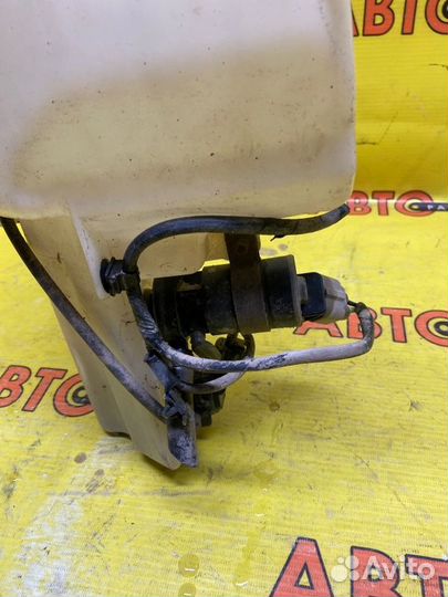 Бачок омывателя Mazda Mazda3 BK Z6 2003