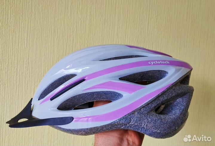 Шлем велосипедный женский 