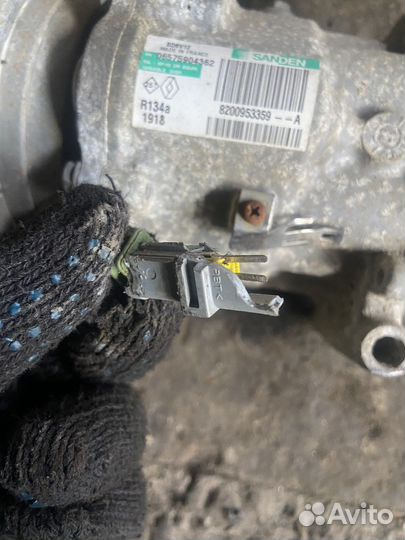 Компрессор кондиционера 1.6 K4M Renault Kangoo 2