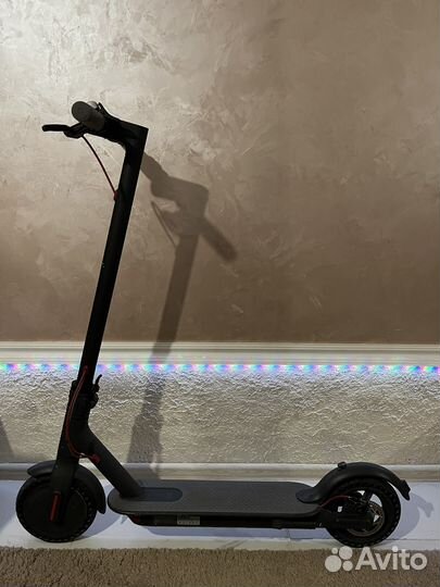 Электросамокат Xiaomi Mijia M365