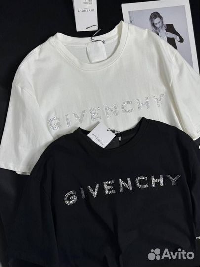 Футболка givenchy