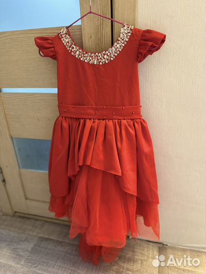 Нарядное платье для девочки