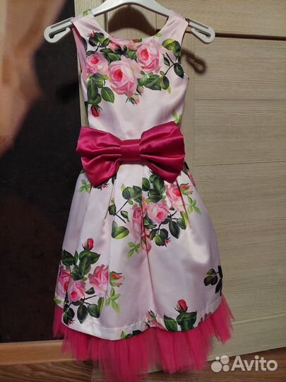 Нарядное платье