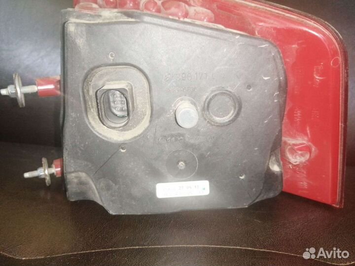 Фонарь левый Audi A8 D3