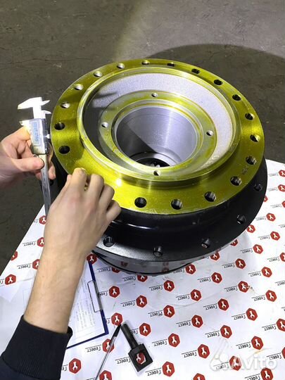 Редуктор хода CAT 336D