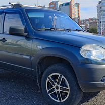 Chevrolet Niva 1.7 MT, 2012, 140 868 км, с пробегом, цена 609 999 руб.