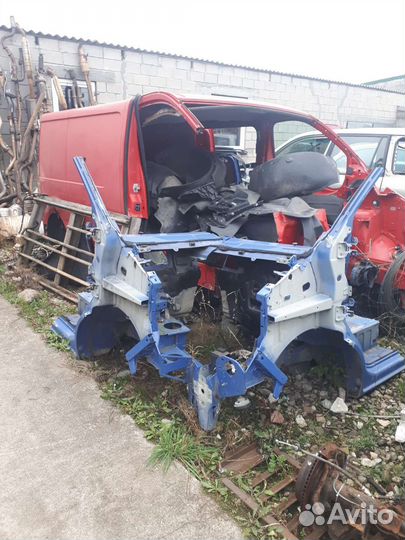 Лонжерон trafic