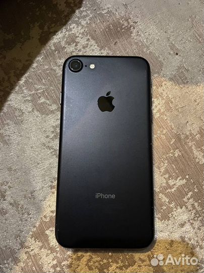 iPhone 7, 32 ГБ