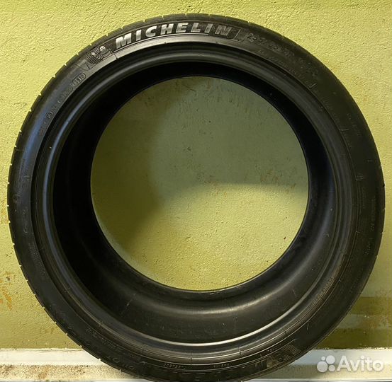 Michelin Pilot Sport 4 S 255/35 R19 96Y