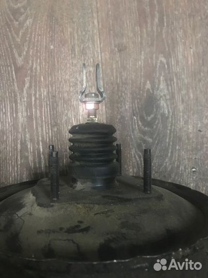 Вакуумный усилитель тормозов Toyota Vista SV30