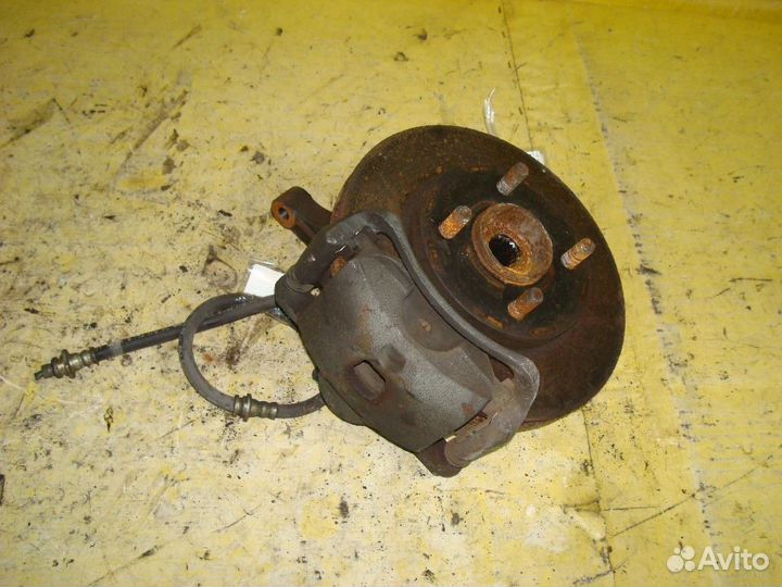 Ступица Nissan March AK12 (Переднее Левое)