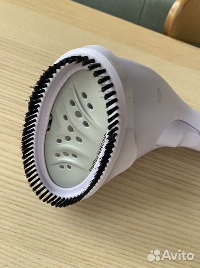 Отпариватель для одежды Philips Steam & go