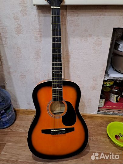 Продам гитару