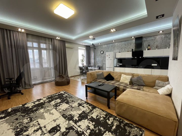 2-к. квартира, 79,9 м², 4/13 эт.