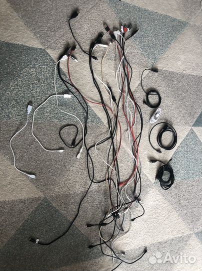 Кабель зарядки и hdmi