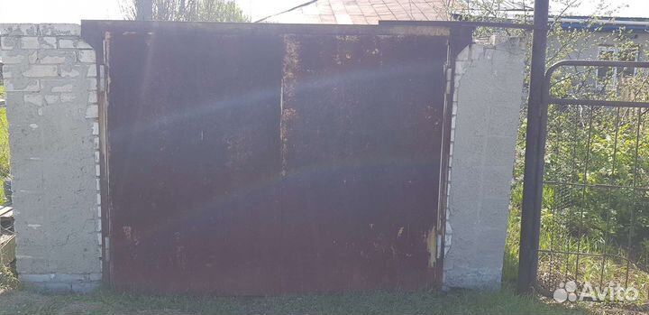 Металлические ворота для гаража