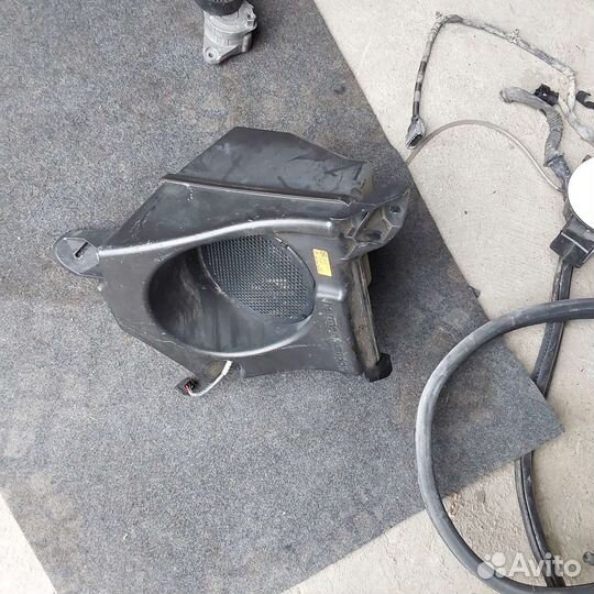 Mercedes ml w164 сабвуфер