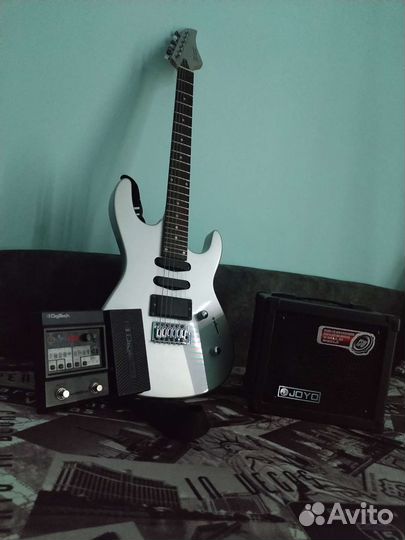 Электро гитара с комбиком