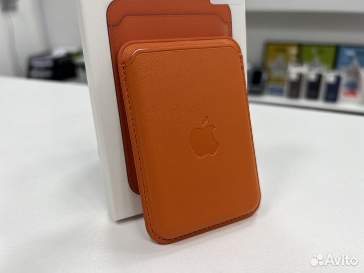 Чехoл Арplе Lеаthеr Wаllеt MаgSafе Kaртхoлдеp