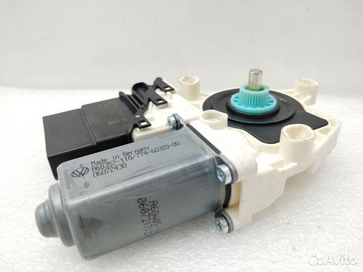 Моторчик стеклоподъемника задний правый Volkswagen