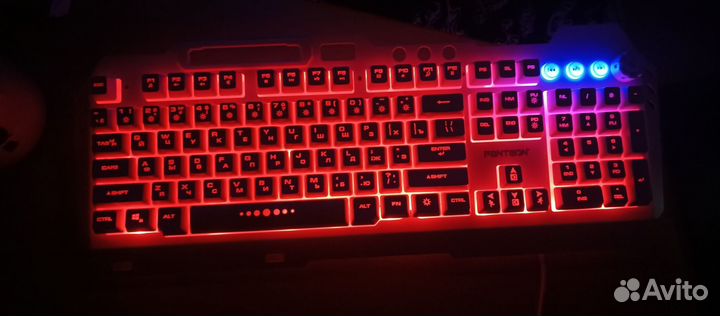 Игровая клавиатура с подсветкой мембранная