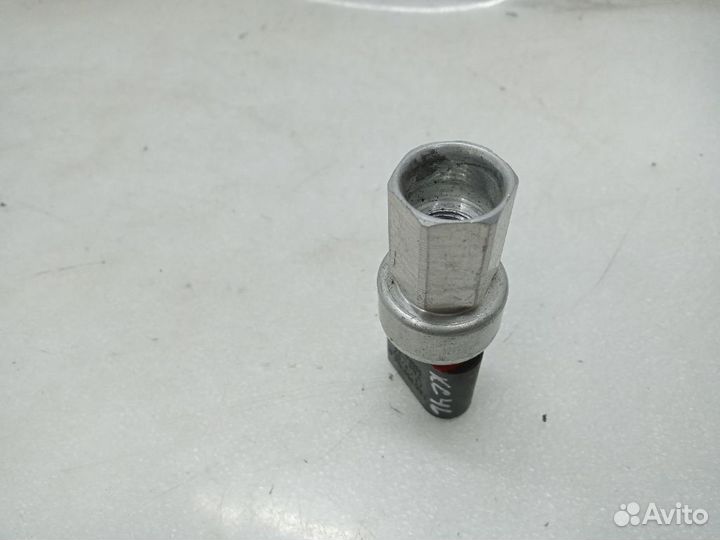 Датчик давления хладогена volkswagen passat CC G65