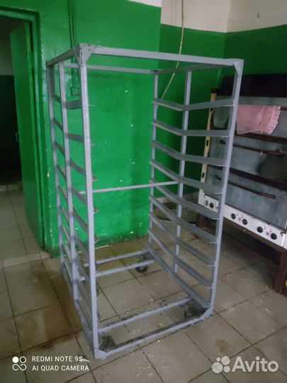 Тележка для хлеба