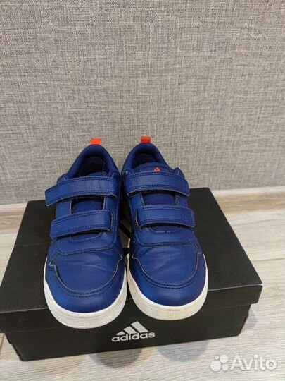 Кроссовки adidas р.34