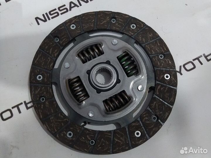 Диск сцепления+корзина Nissan March K12