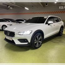 Volvo V60 Cross Country 2.0 AT, 2020, 66 000 км, с пробегом, цена 4 010 000 руб.