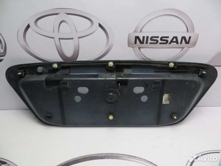 Накладка крышки багажника Mitsubishi Lancer 9