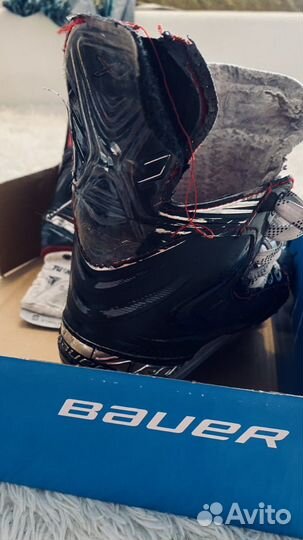 Коньки хоккейные профессиональные