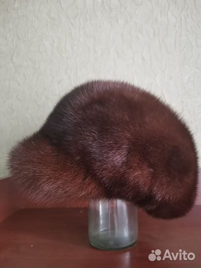 Женская шапка-кепи