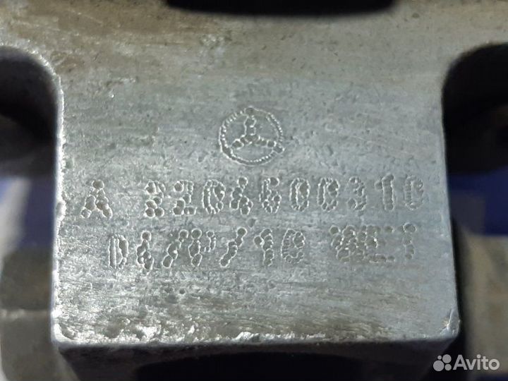 Рулевой карданчик Mercedes-Benz W220 седан 2001