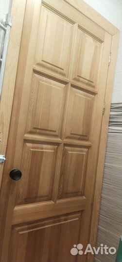 Дверь массив дерева бу
