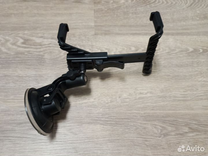 Кронштейн для планшета автомобильный